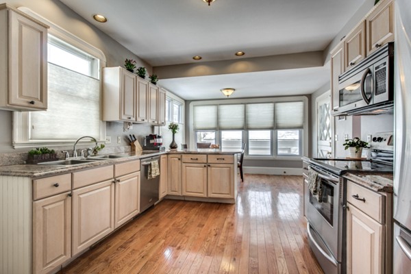 9 Shaw Road Swampscott, MA 01907 - Photo 8 of 23 Gallery Image 8