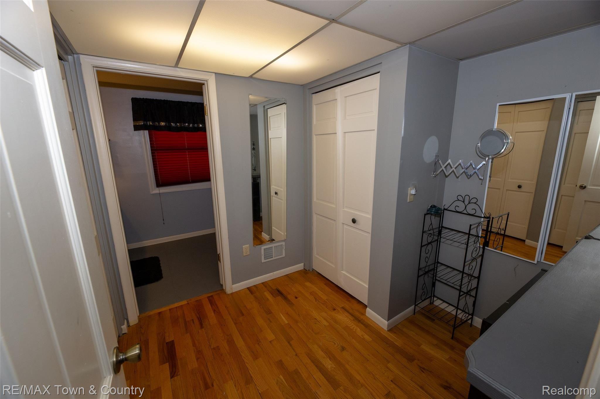 1379 Kennebec Road Grand Blanc, MI 48439 - Photo 29 of 52 29.jpg
