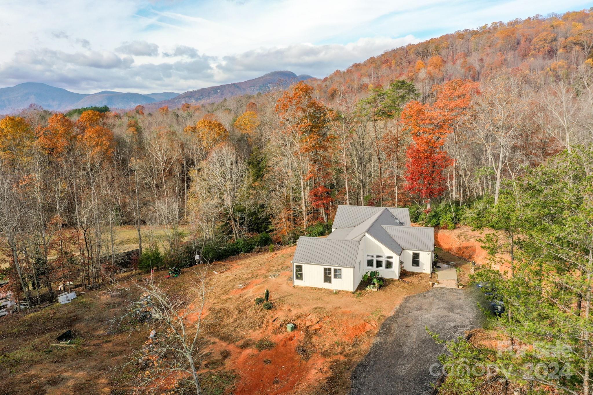 711 Herman Wilson Road Lake Lure, NC 28746 - Photo 27 of 47 Gallery Image 27