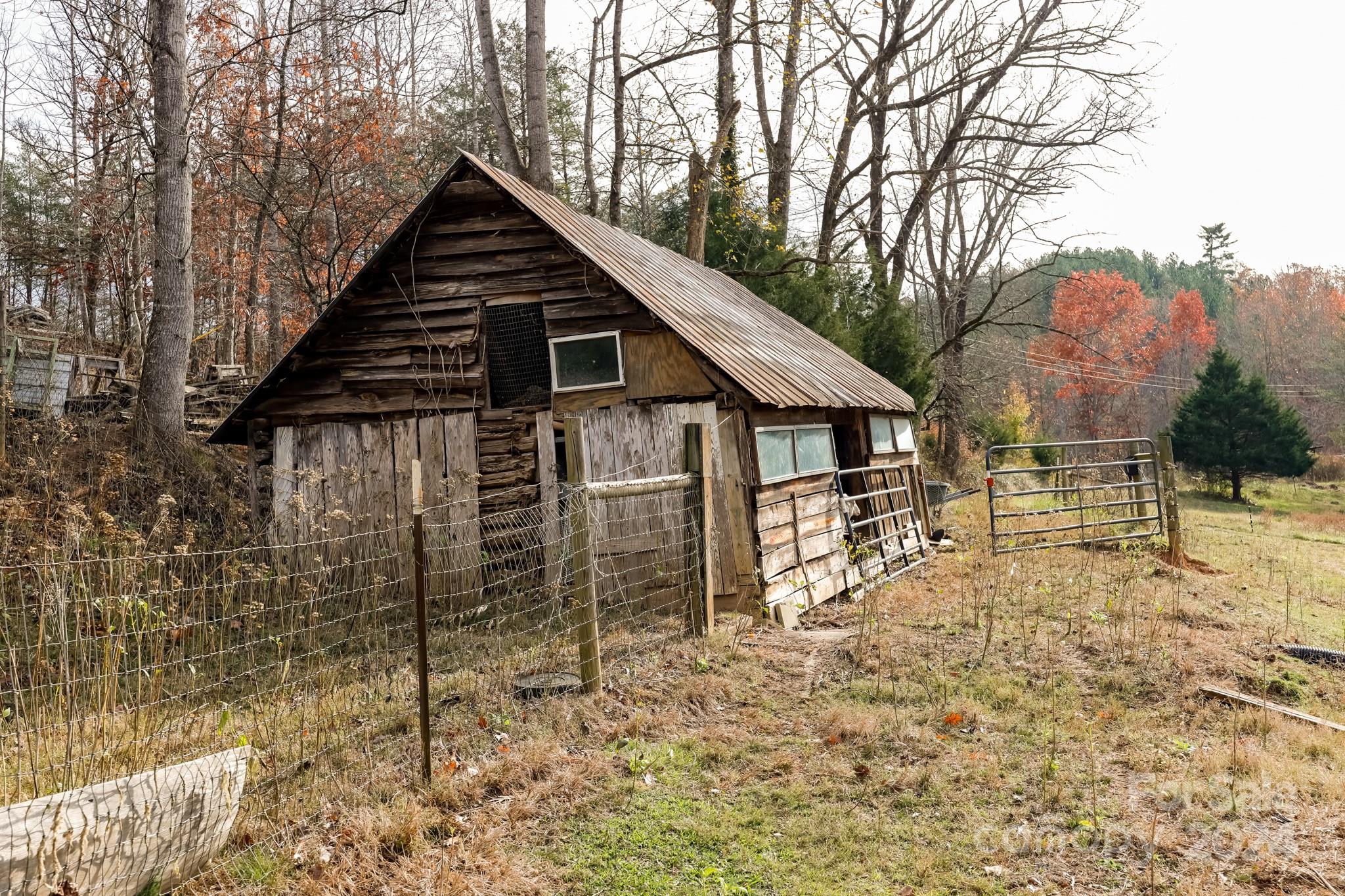 711 Herman Wilson Road Lake Lure, NC 28746 - Photo 32 of 47 Gallery Image 32