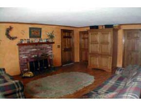29 Todd Road Nashua, NH 03064 - Photo 2 of 5