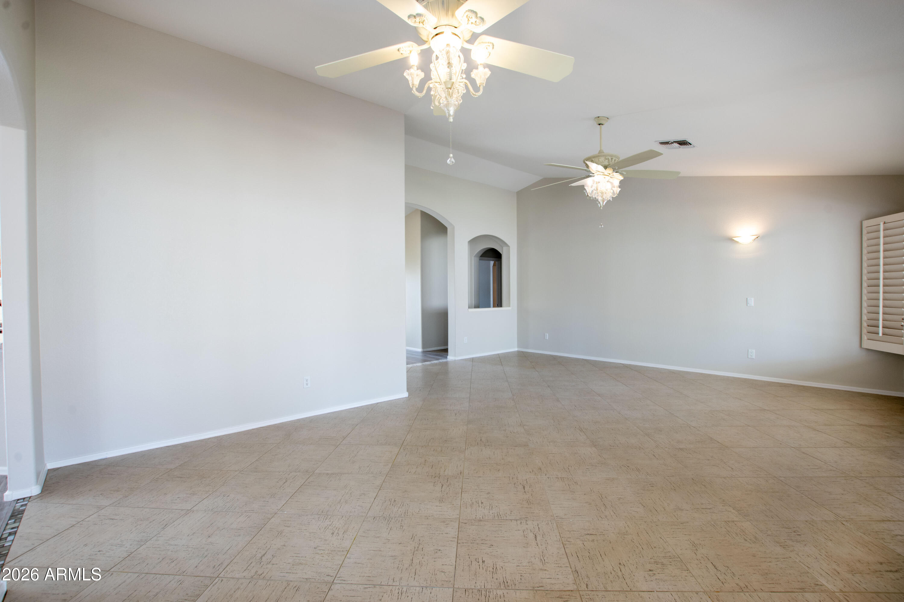 15644 Piccadilly Road Goodyear, AZ 85395 - Photo 16 of 61