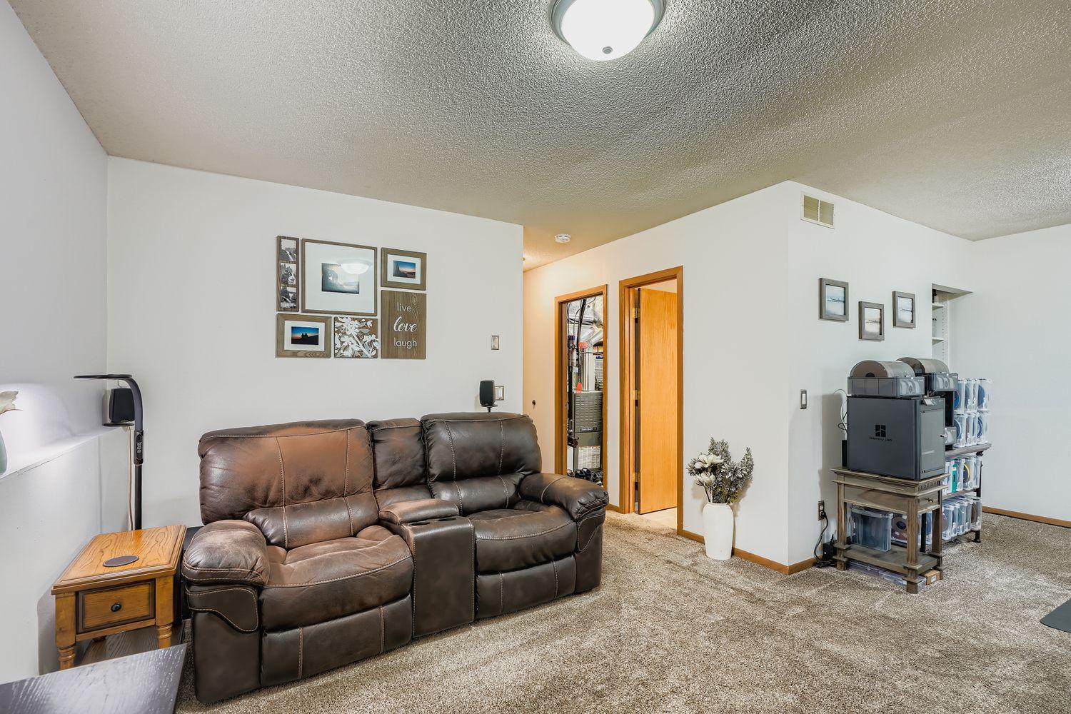 14715 Endicott Way Apple Valley, MN 55124 - Photo 22 of 27