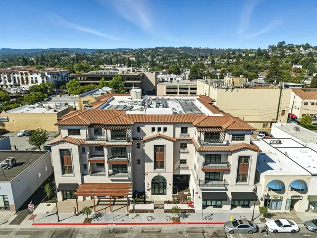 $1,298,000 | 560 El Camino Real, Unit 201, San Carlos, CA 94070