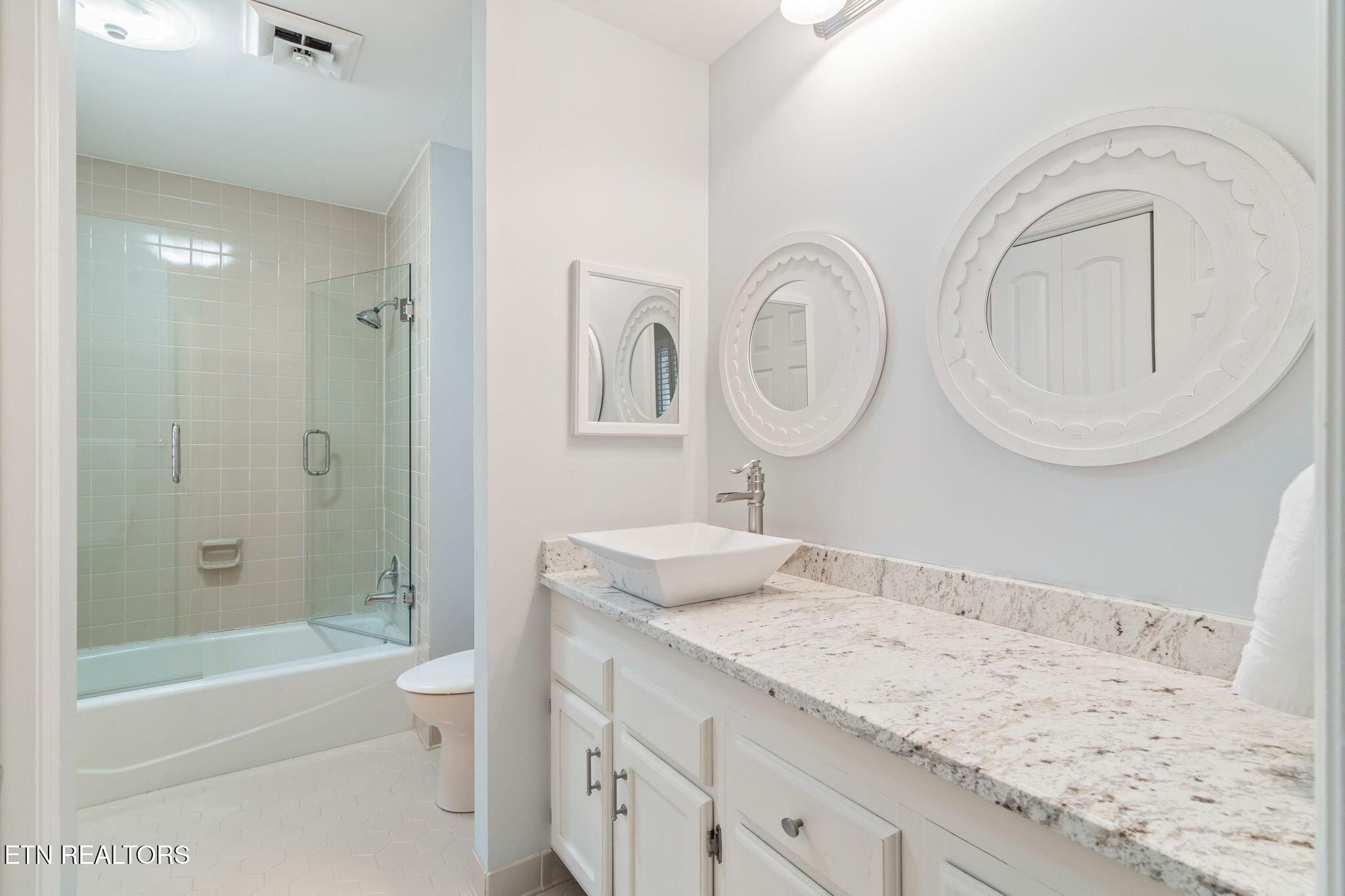 1122 Bordeaux Circle Knoxville, TN 37919 - Photo 39 of 55 36-web-or-mls-1122 Bordeaux Circle-37