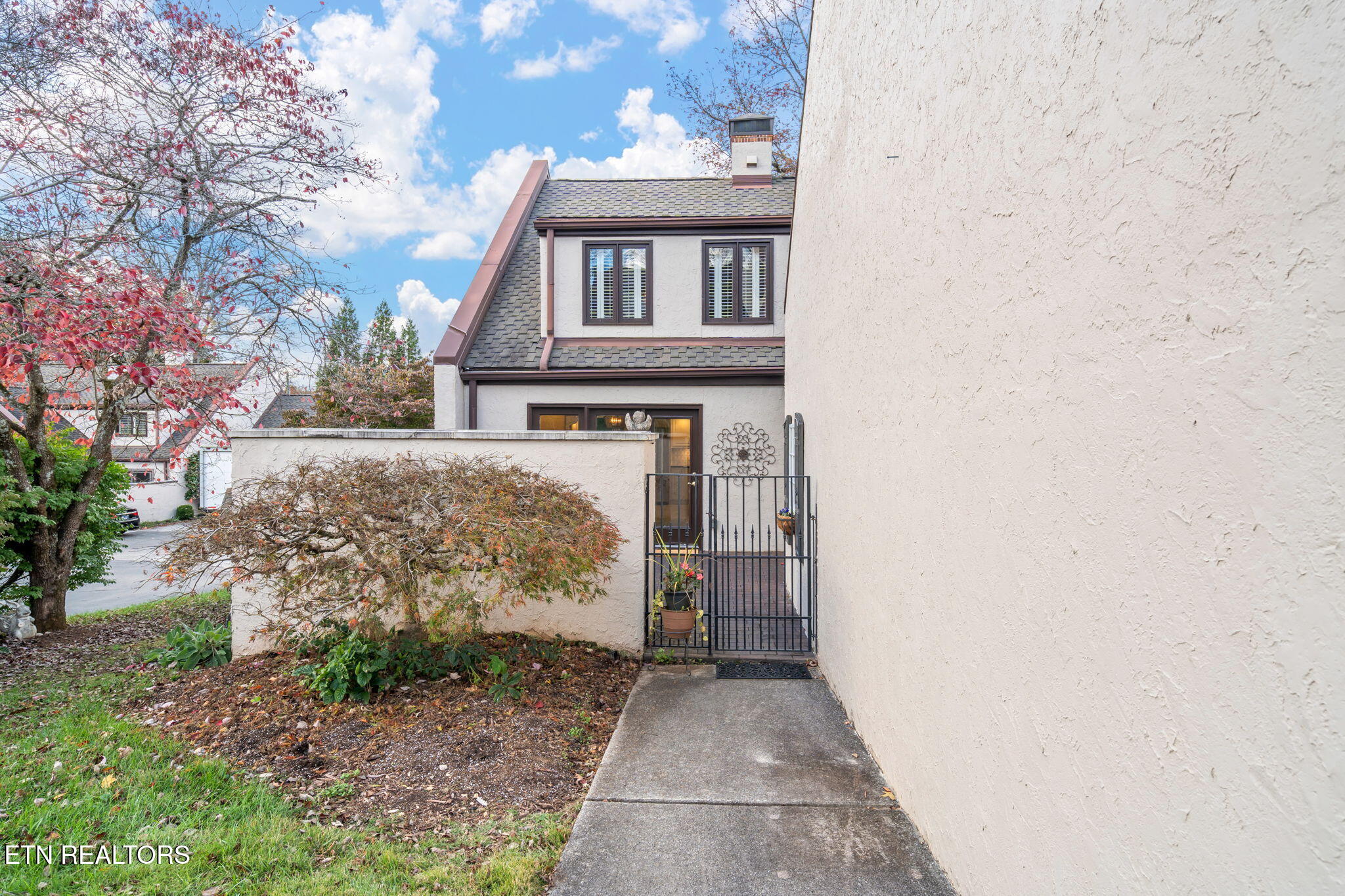 1122 Bordeaux Circle Knoxville, TN 37919 - Photo 4 of 55 5-web-or-mls-1122 Bordeaux Circle-6