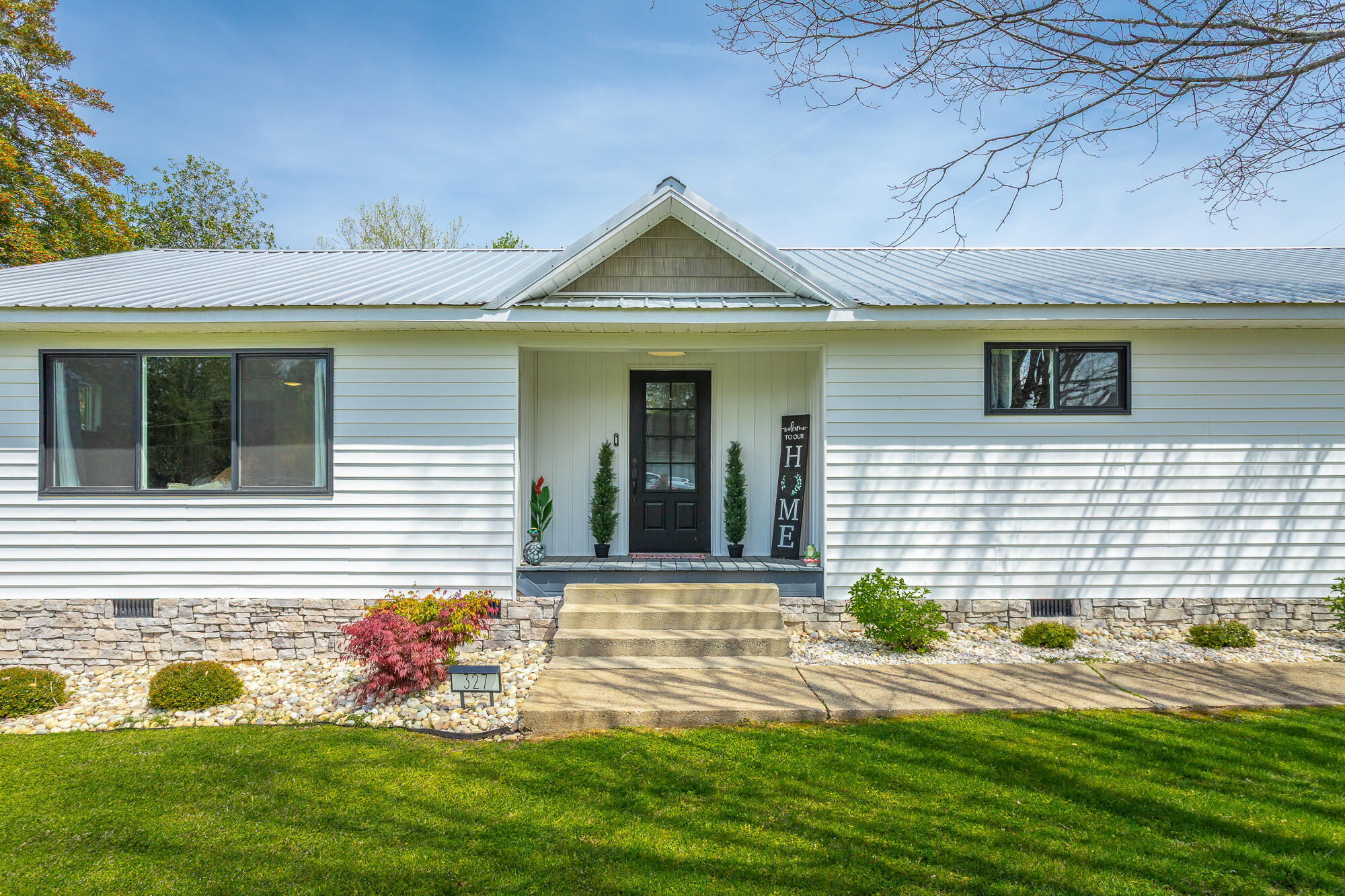 327 Irwin Avenue Decatur, TN 37322 - Photo 8 of 68 327 Irwin Avenue HD-53