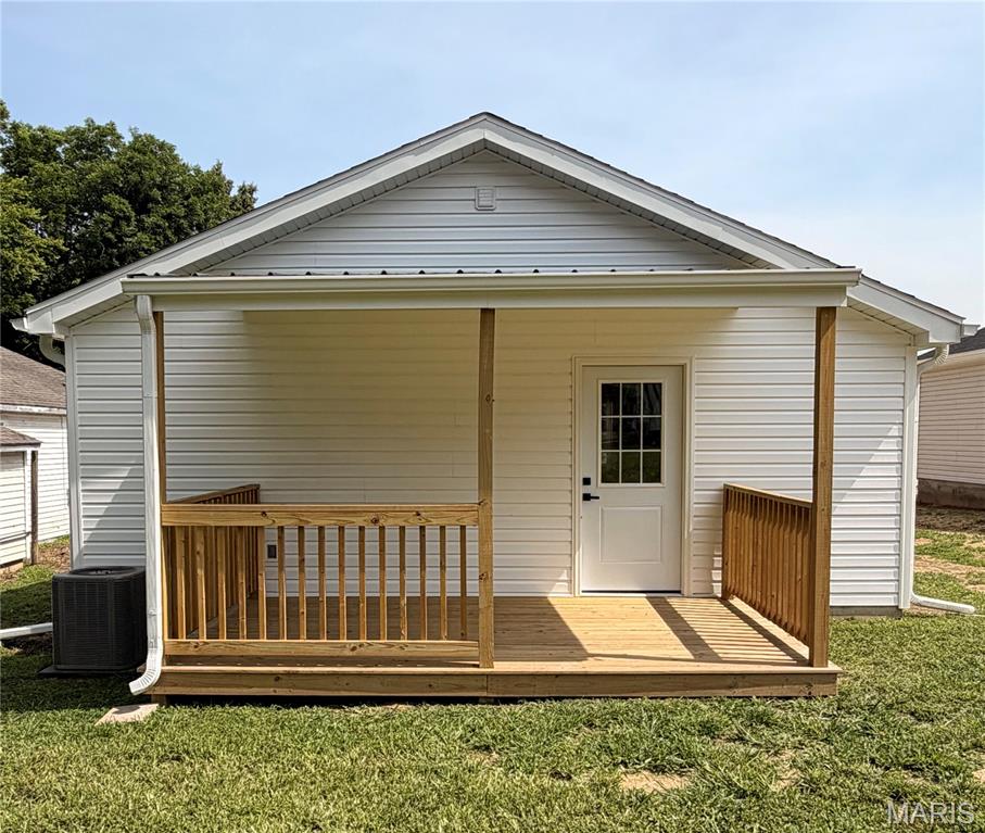 605 Court Street Bloomfield, MO 63825 - Photo 3 of 11