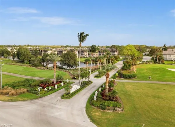 $2,300 | 1530 Imperial Golf Course Boulevard, Unit 321, Naples, FL 34110
