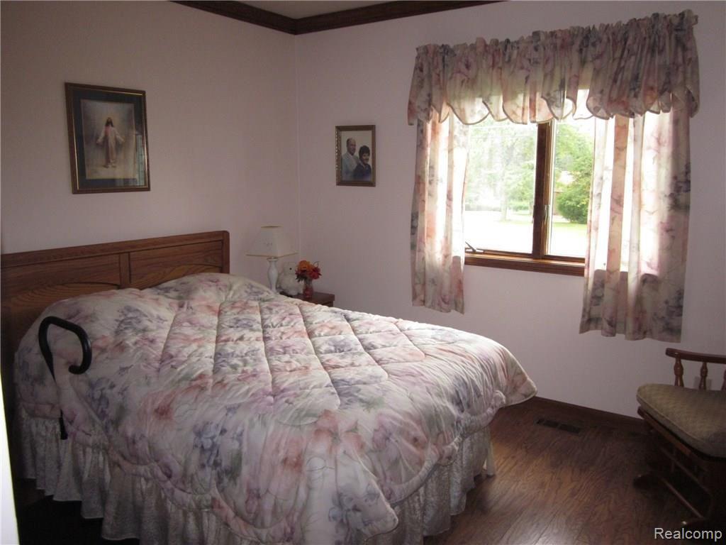 1596 Rulane Drive Lapeer, MI 48446 - Photo 21 of 27 IMG_1945.JPG