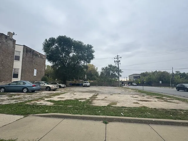 $174,900 | 3959 West Arthington Street, Chicago, IL 60624