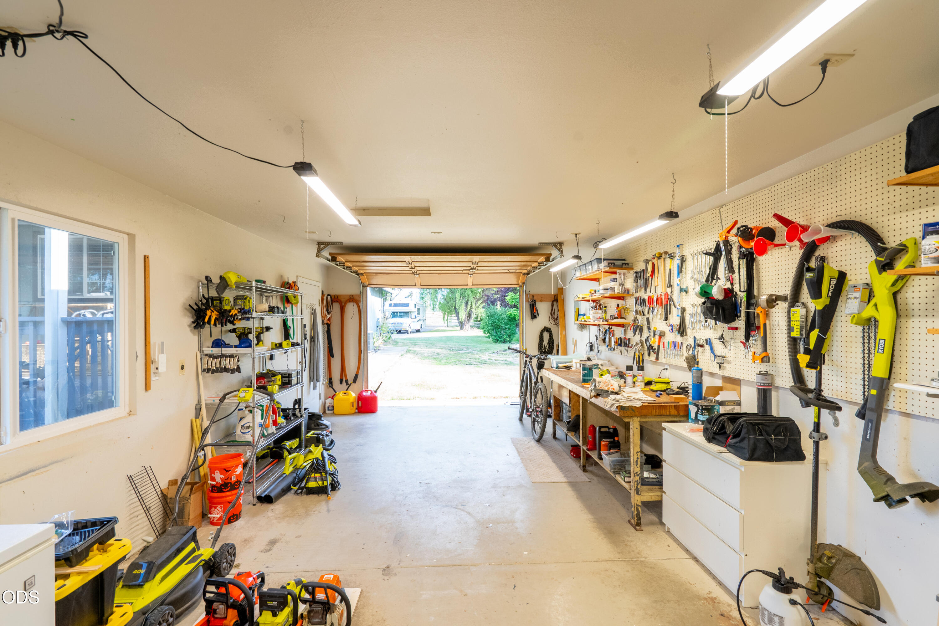 3326 Leonard Road Grants Pass, OR 97527 - Photo 83 of 87