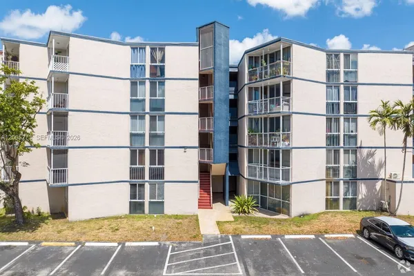 $249,000 | 6995 Northwest 186th Street, Unit E509, Hialeah, FL 33015