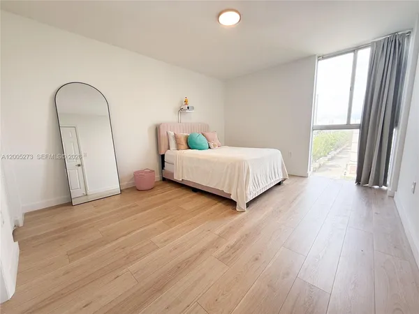 $249,000 | 6995 Northwest 186th Street, Unit E509, Hialeah, FL 33015