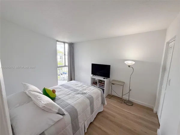 $249,000 | 6995 Northwest 186th Street, Unit E509, Hialeah, FL 33015