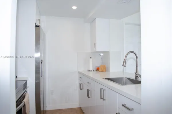 $249,000 | 6995 Northwest 186th Street, Unit E509, Hialeah, FL 33015