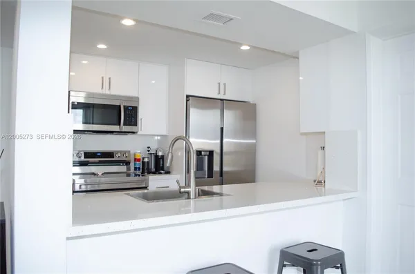 $249,000 | 6995 Northwest 186th Street, Unit E509, Hialeah, FL 33015