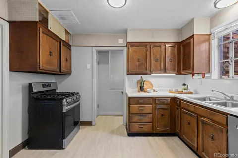 $995,000 | 390 Dexter Street, Denver, CO 80220