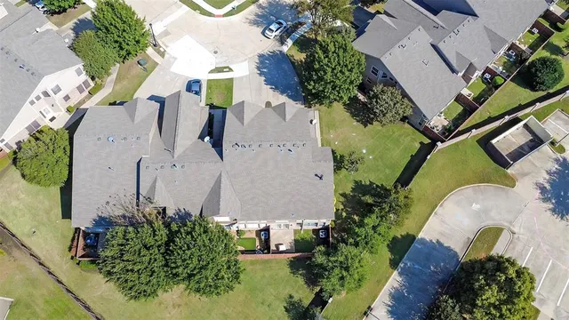 $2,100 | 948 Avondale Lane, Plano, TX 75025