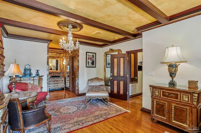 a picture of lake view