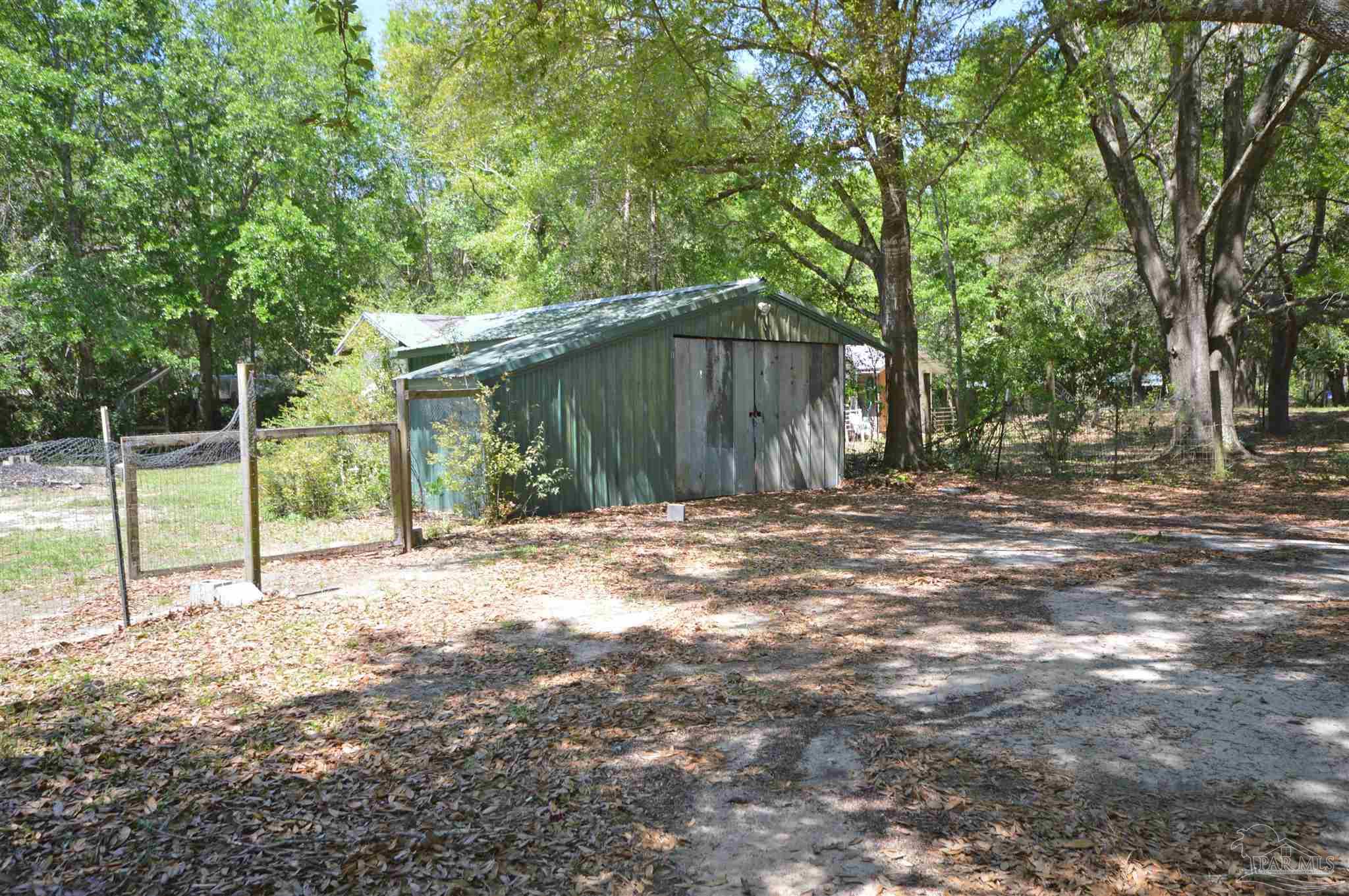 4401 B B Lowery Road Milton, FL 32583 - Photo 31 of 37