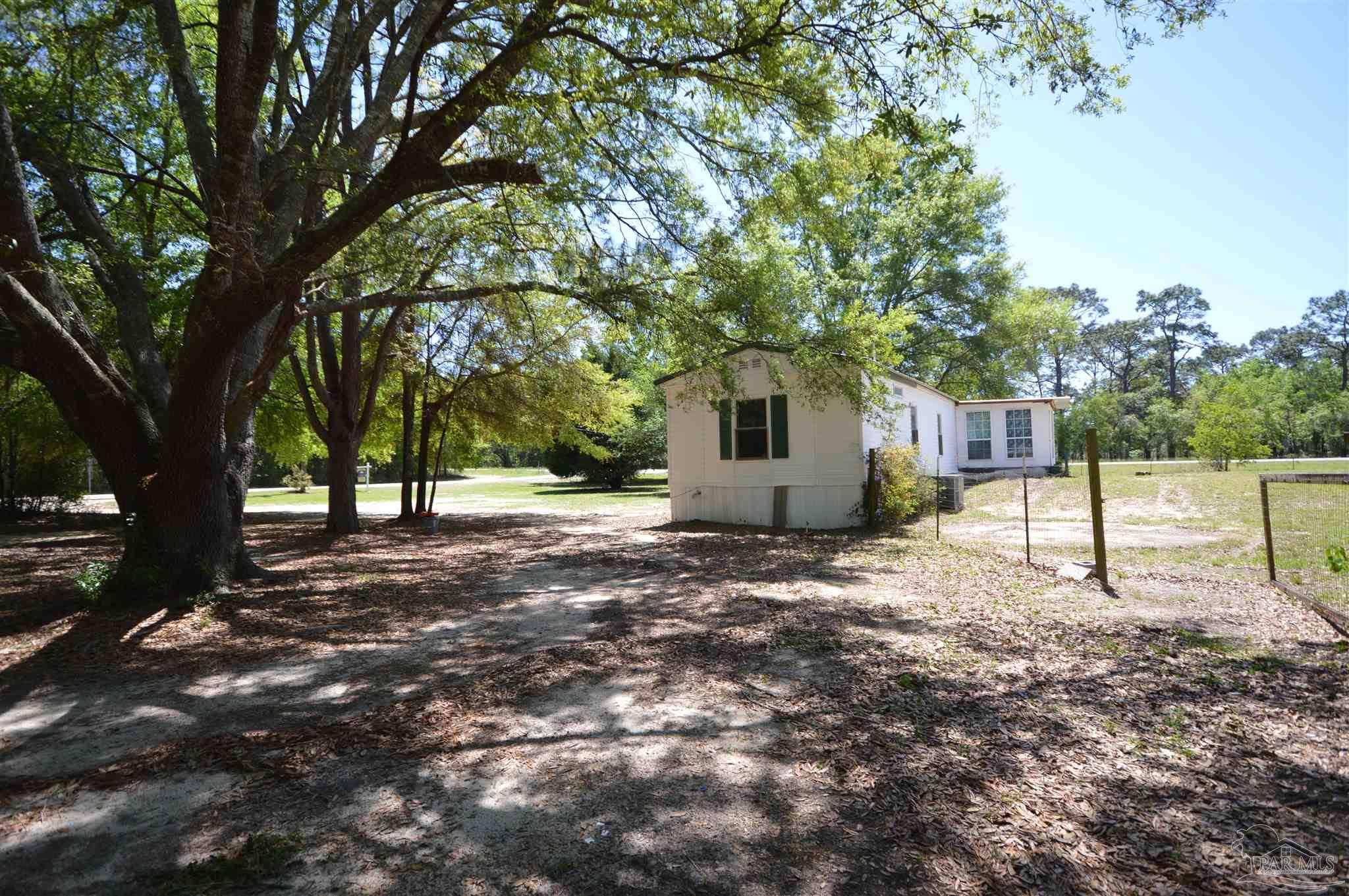 4401 B B Lowery Road Milton, FL 32583 - Photo 32 of 37
