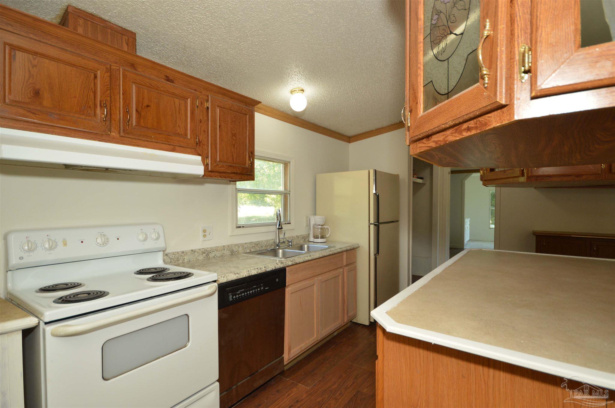 4401 B B Lowery Road Milton, FL 32583 - Photo 10 of 37