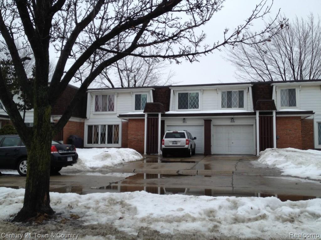 8652 Common Road, Unit 3 Warren, MI 48093 - Photo 2 of 19 ATTACHED GARAGE.jpg
