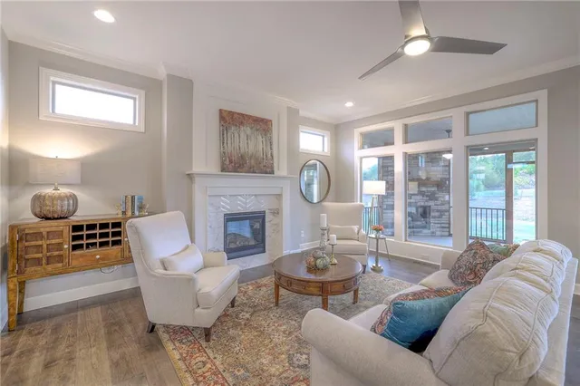 $800,000 | 12204 138th Place, Overland Park, KS 66221