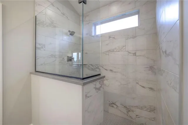 $800,000 | 12204 138th Place, Overland Park, KS 66221