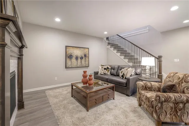 $800,000 | 12204 138th Place, Overland Park, KS 66221