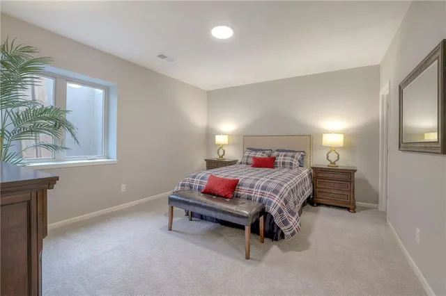 $800,000 | 12204 138th Place, Overland Park, KS 66221