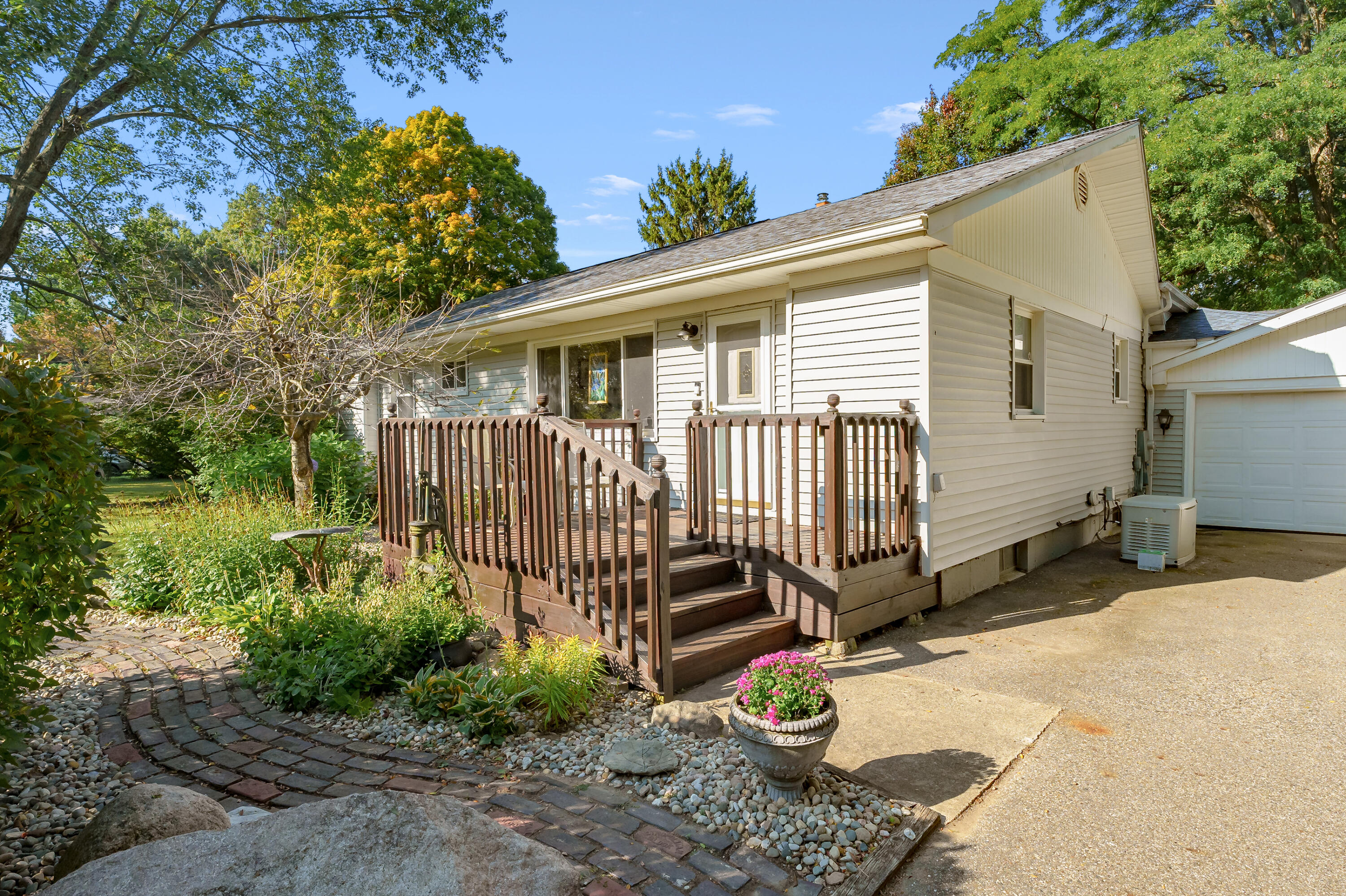 12441 Minges Road South Battle Creek, MI 49015 - Photo 22 of 35 Minges Rd S 12441 Battle Creek 49015-25