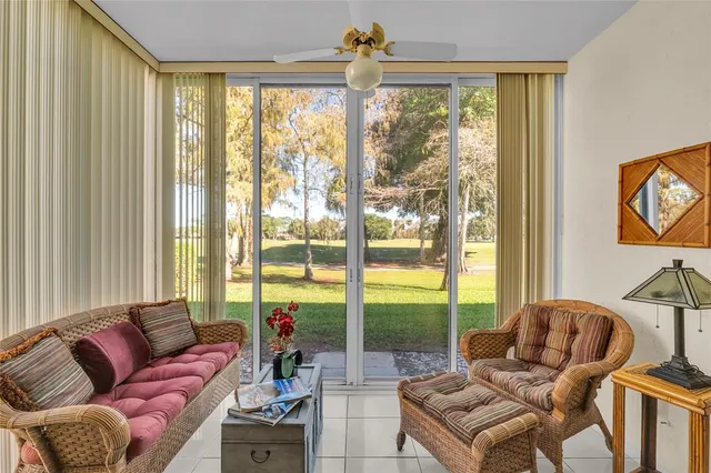 $2,400 | 21656 Juego Circle, Unit 23K, Boca Raton, FL 33433