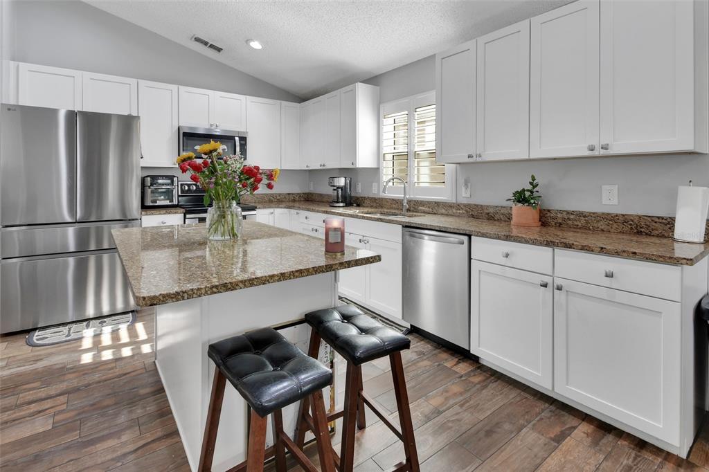 611 Placid Run Road Orange City, FL 32763 - Photo 9 of 32