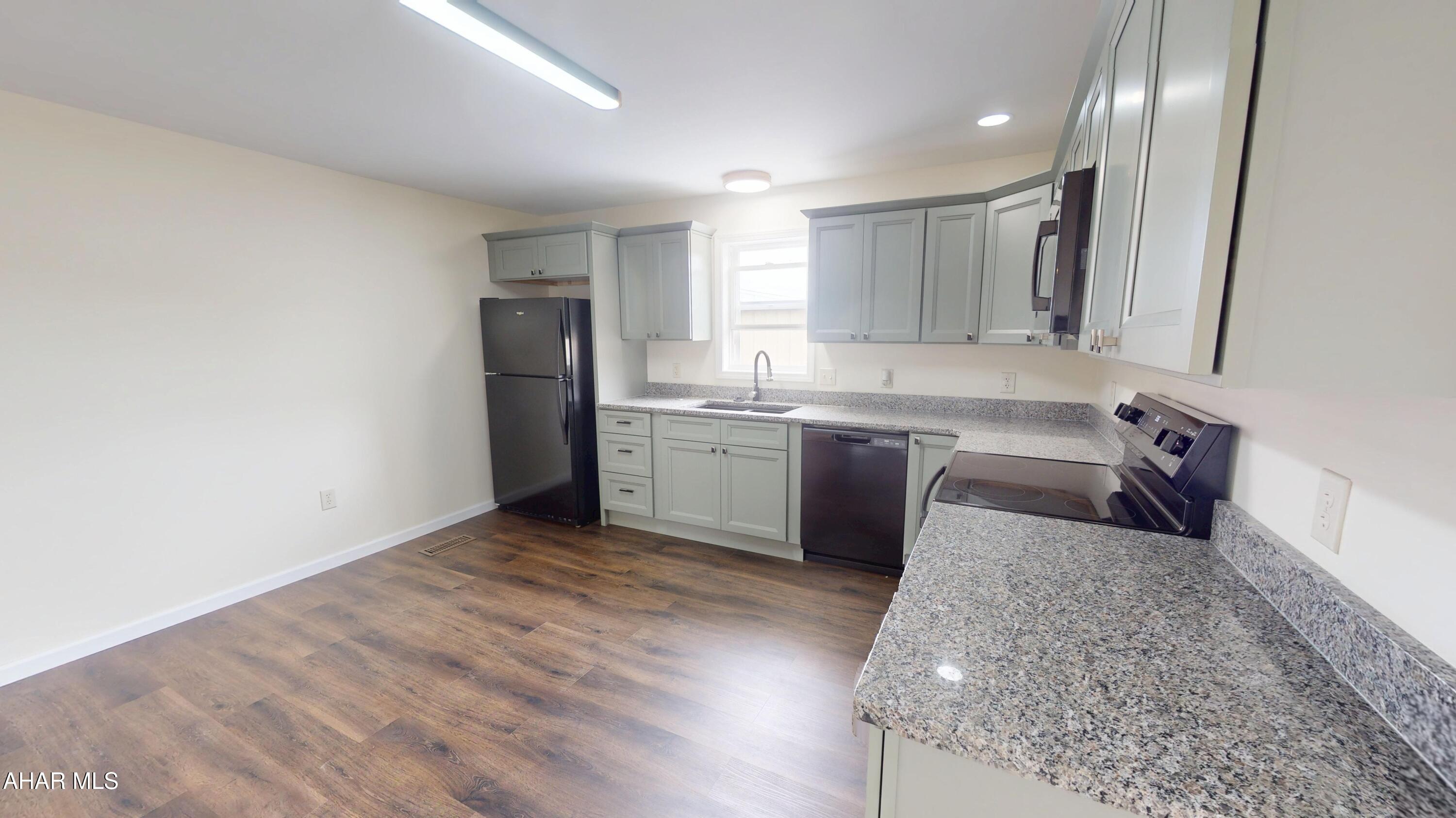 10475 Fairgrounds Road Huntingdon, PA 16652 - Photo 11 of 34
