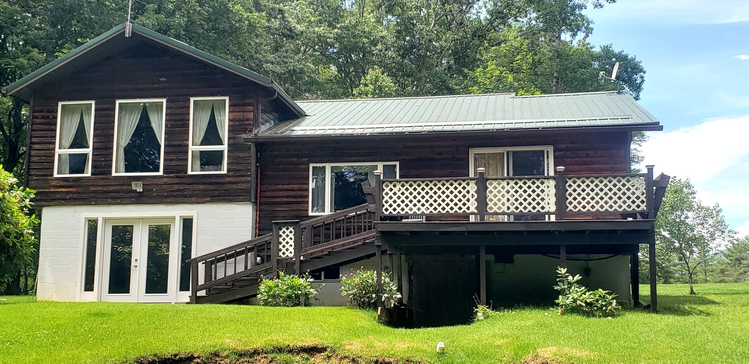 619 Old Buckeye Road Buckeye, WV 24924 - Photo 2 of 34 Gallery Image 2