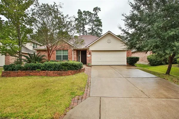 $2,300 | 14 Delphinium Place, The Woodlands, TX 77382