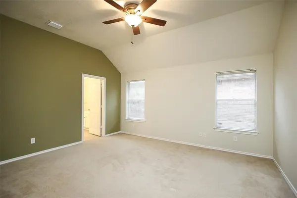 $2,300 | 14 Delphinium Place, The Woodlands, TX 77382