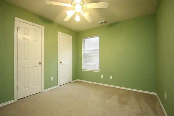 $2,300 | 14 Delphinium Place, The Woodlands, TX 77382