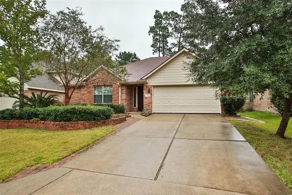 $2,300 | 14 Delphinium Place, The Woodlands, TX 77382