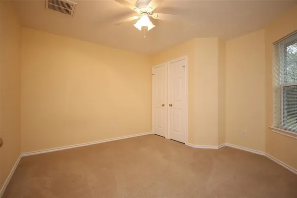 $2,300 | 14 Delphinium Place, The Woodlands, TX 77382