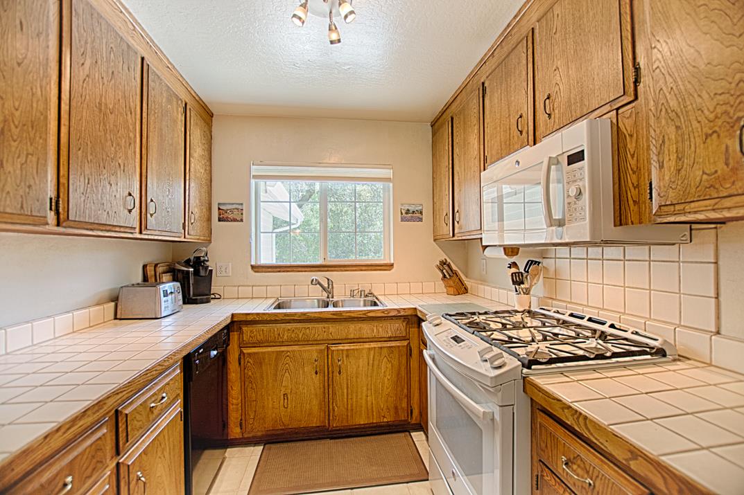 8260 Hihn Road Ben Lomond, CA 95005 - Photo 6 of 8 Gallery Image 6