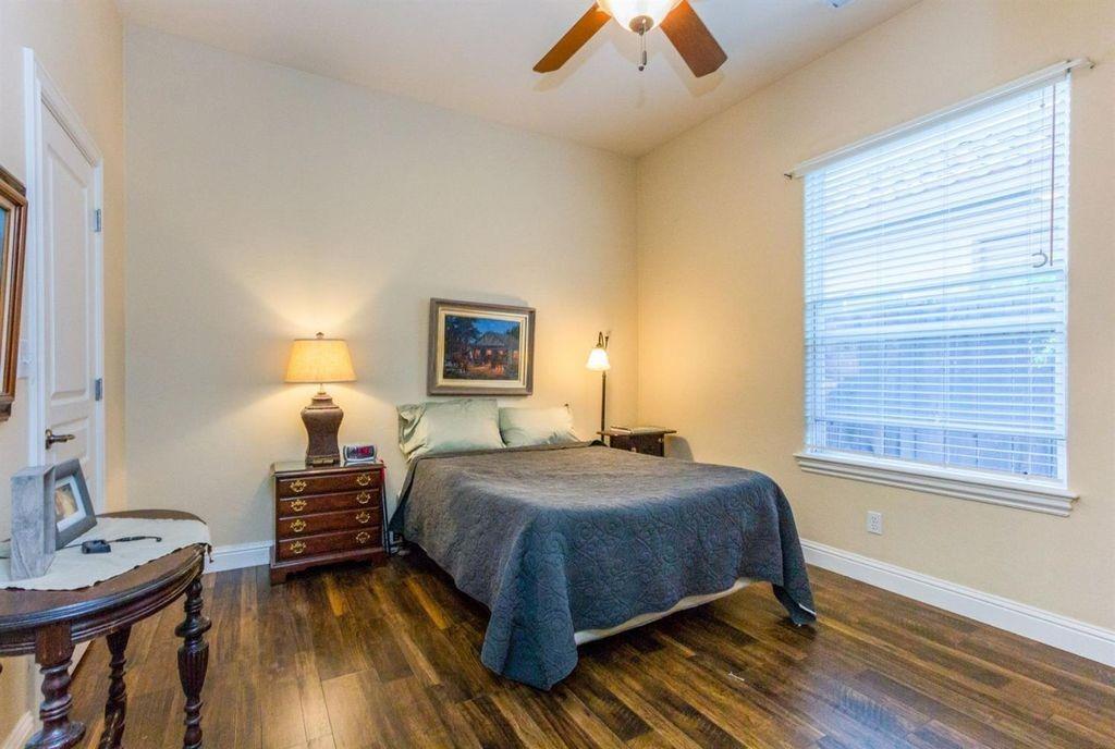 4708 North Crestmoor Avenue Clovis, CA 93619 - Photo 13 of 36