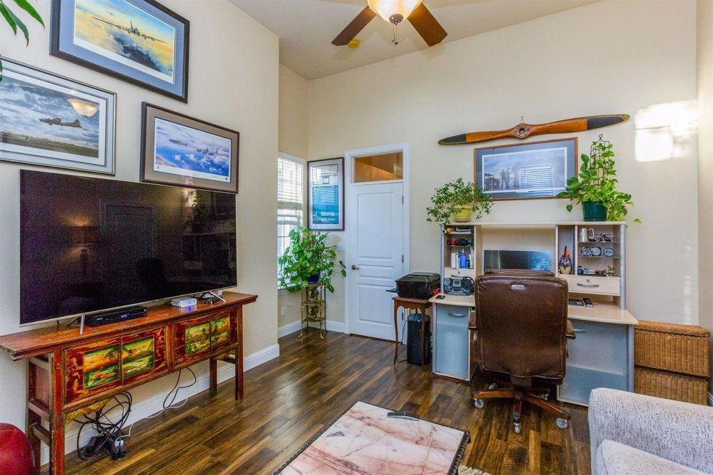 4708 North Crestmoor Avenue Clovis, CA 93619 - Photo 14 of 36