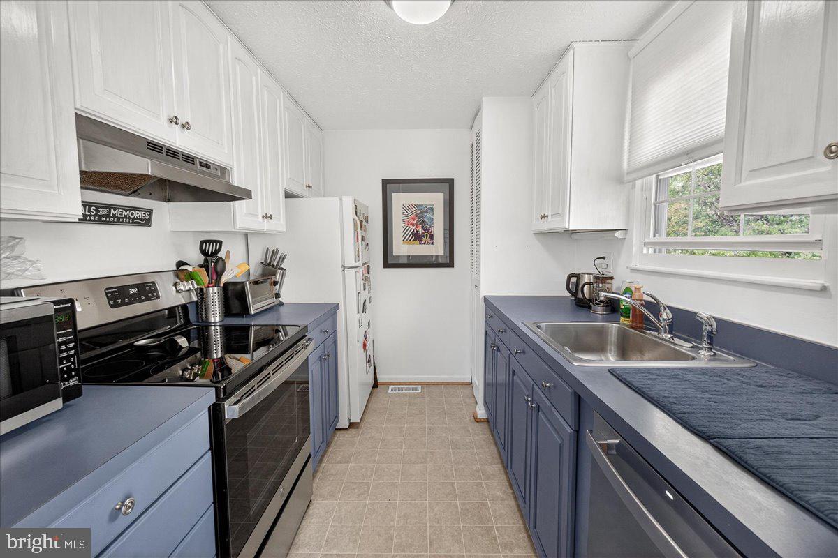 431 Heather Ridge Drive Frederick, MD 21702 - Photo 9 of 25 Gallery Image 9