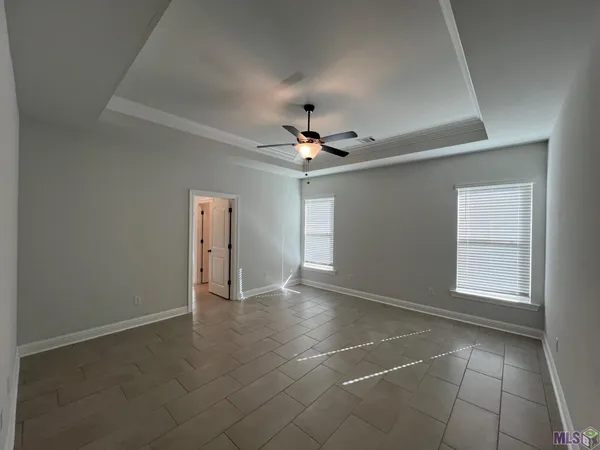 $2,250 | 9922 Stratford Drive, Denham Springs, LA 70726