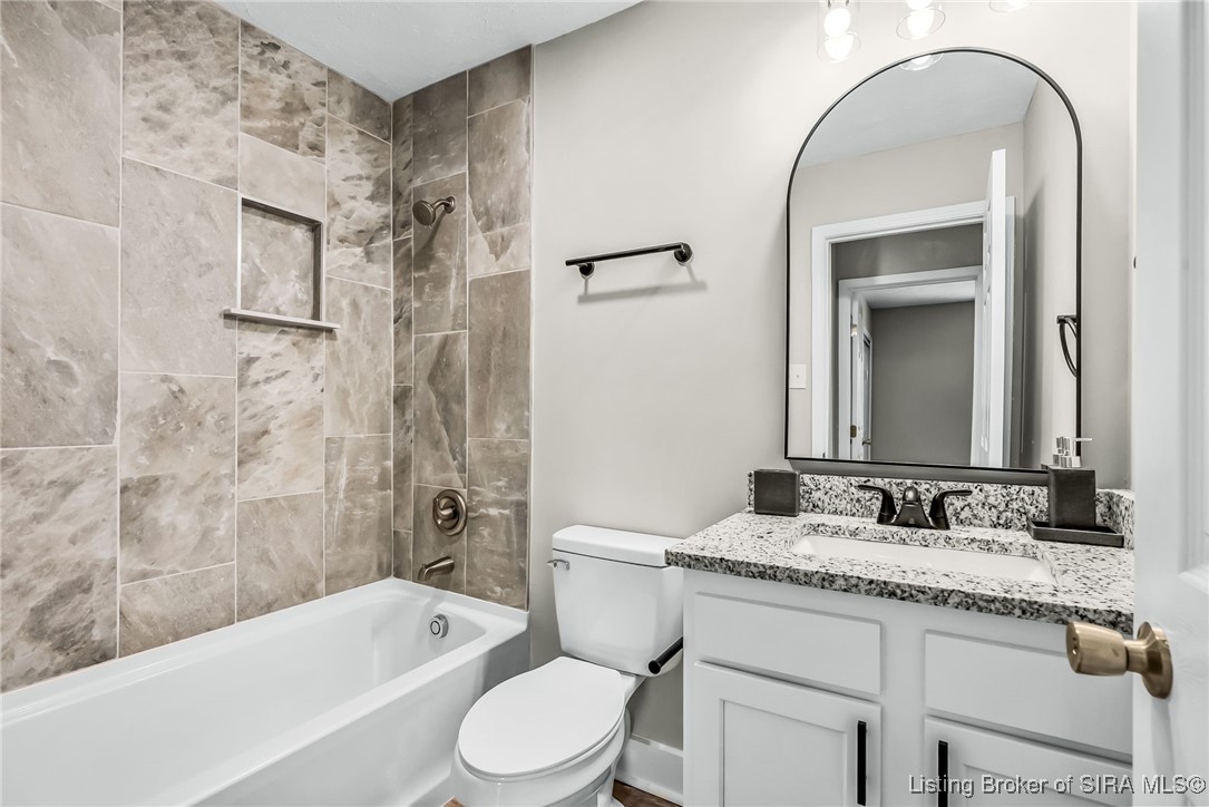 4608 Crescent Avenue Jeffersonville, IN 47130 - Photo 33 of 43