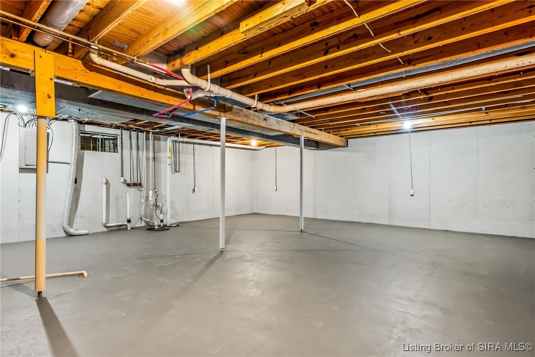 4608 Crescent Avenue Jeffersonville, IN 47130 - Photo 38 of 43