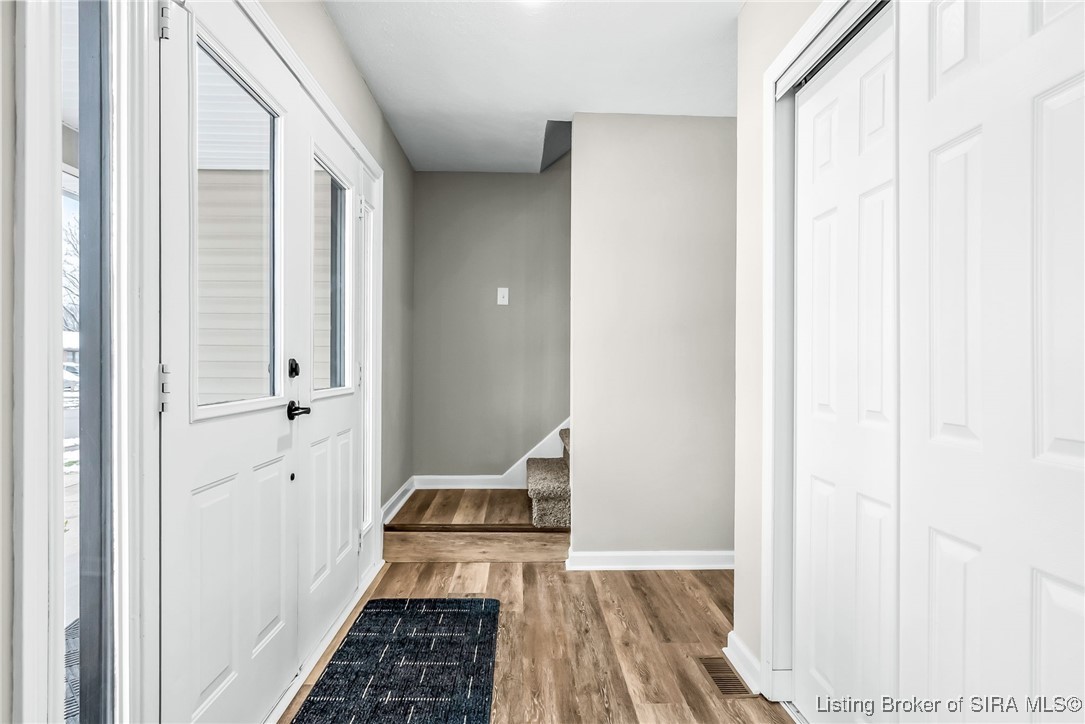 4608 Crescent Avenue Jeffersonville, IN 47130 - Photo 9 of 43